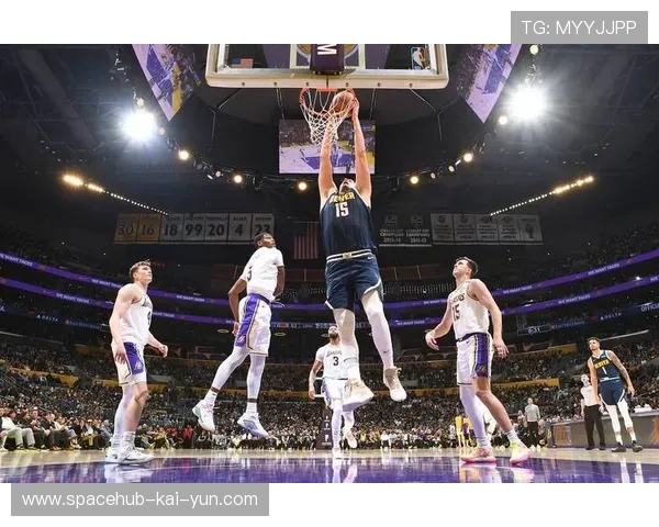 NBA掘金外线雨点般命中奠定优势:三分球成为胜利钥匙 NBA掘金外线雨点般命中奠定优势:三分球成为胜利钥匙