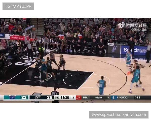 文班亚马盖帽抢断，马刺防守端亮眼