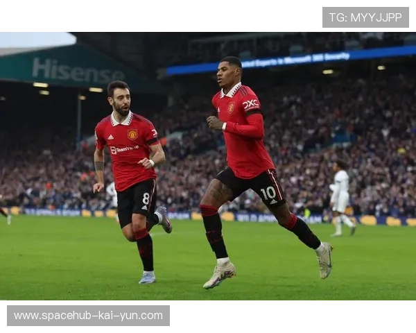 拉什福德弧顶远射曼联再添一球