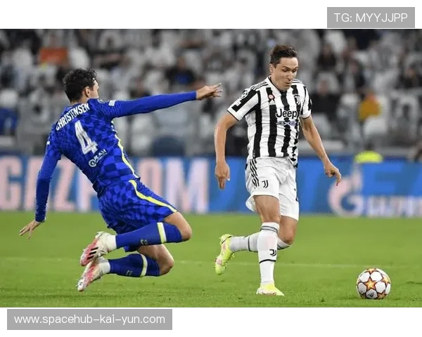 尤文边路精准传中，基耶萨凌空捅射再砍一分